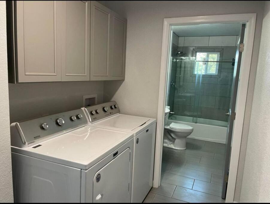 فيلا New, Fun-Size Benbow House! غاربرفيل المظهر الخارجي الصورة