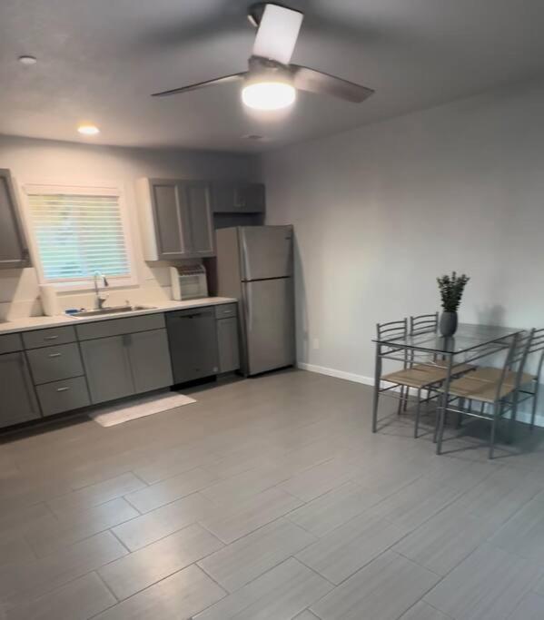 فيلا New, Fun-Size Benbow House! غاربرفيل المظهر الخارجي الصورة